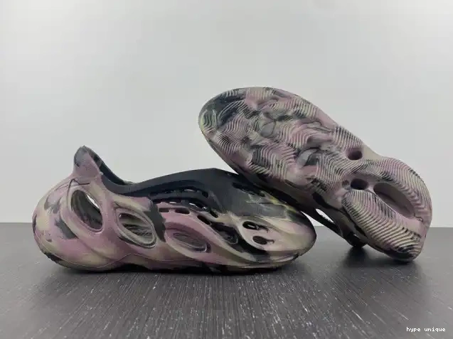 hype MX Foam Carbon Adidas Yeezy IG9562 RNR 0530